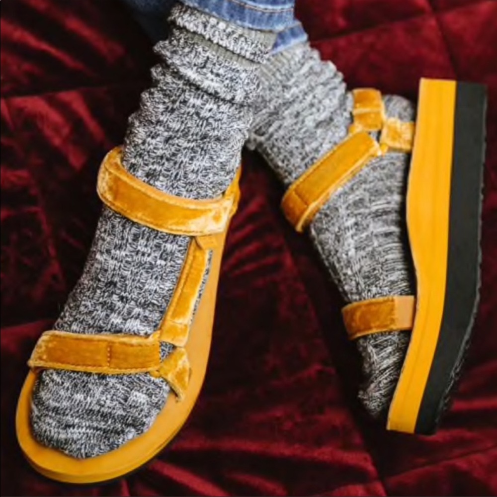 Teva Flatform Universal Velvet Sandals